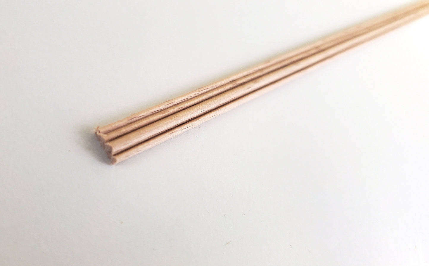 Dollhouse Miniatures Chair Rail or Trim Molding 1/4" x 18" 1:12 Scale CLA99757