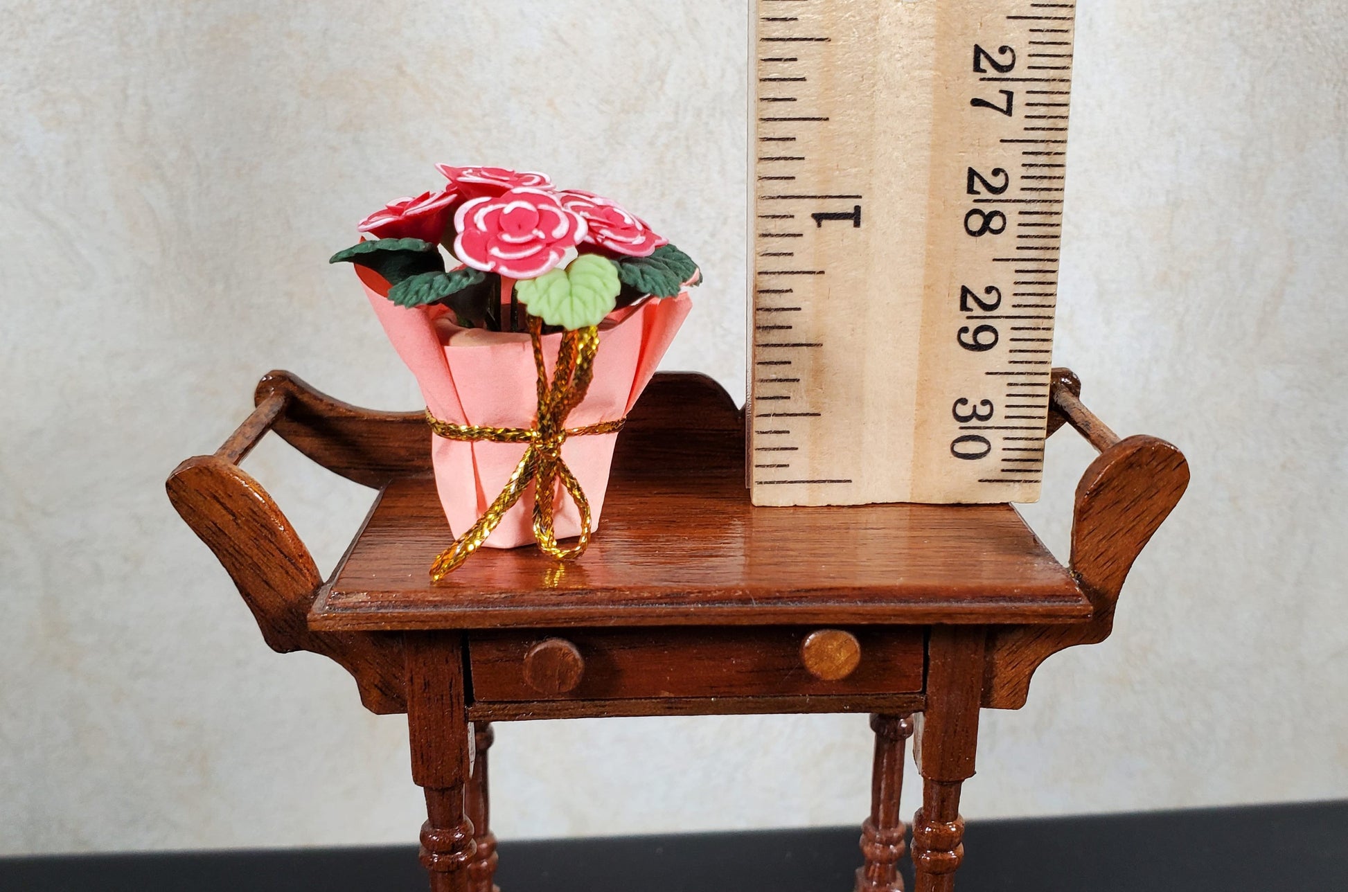 Dollhouse Potted Red Flowers in a Gift Wrapped Planter 1:12 Scale Miniature