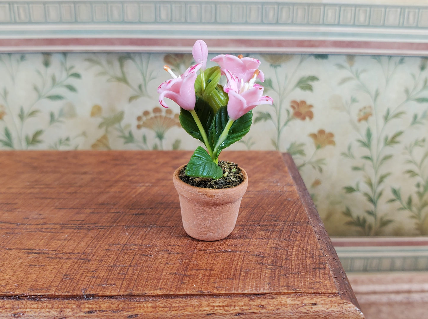 Dollhouse Lilies Pink in a Terra Cotta Planter 1:12 Scale Miniature Lily Flowers
