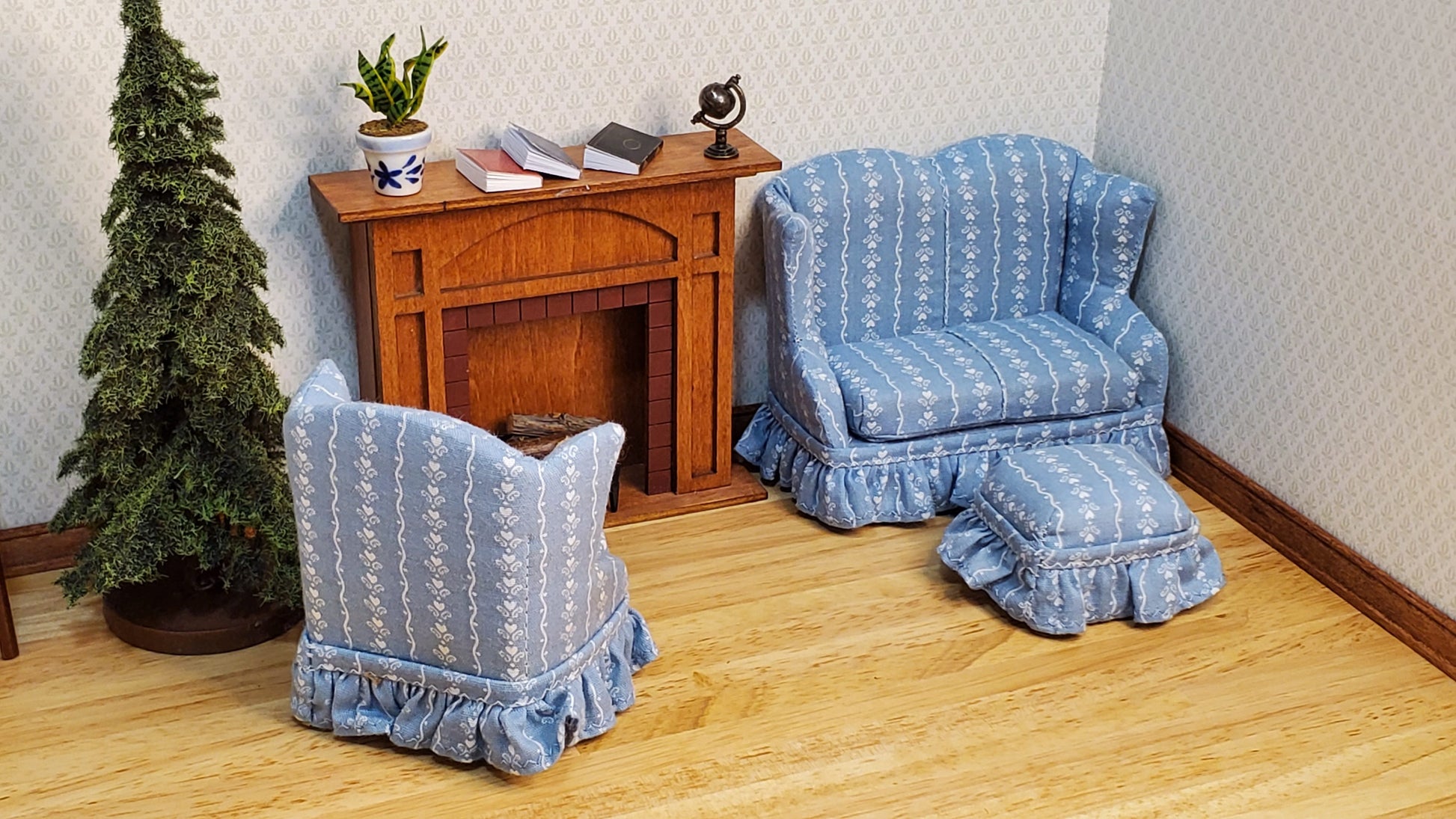 Dollhouse Small Sofa Chair Ottoman Blue Hearts 1:12 Scale Miniature Furniture