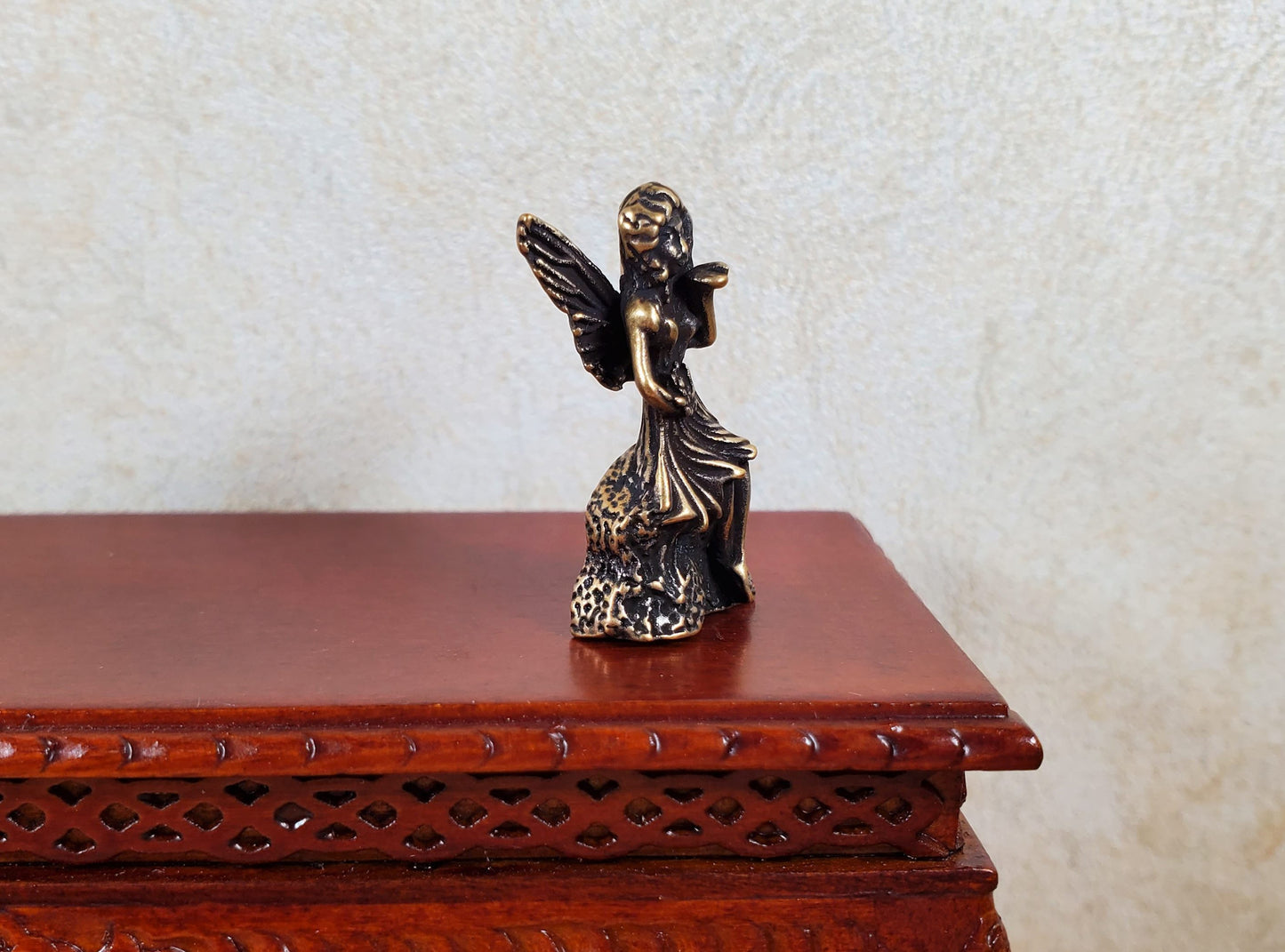 Dollhouse Bronze Fairy Statue 1:12 Scale Dollhouse Miniature Garden