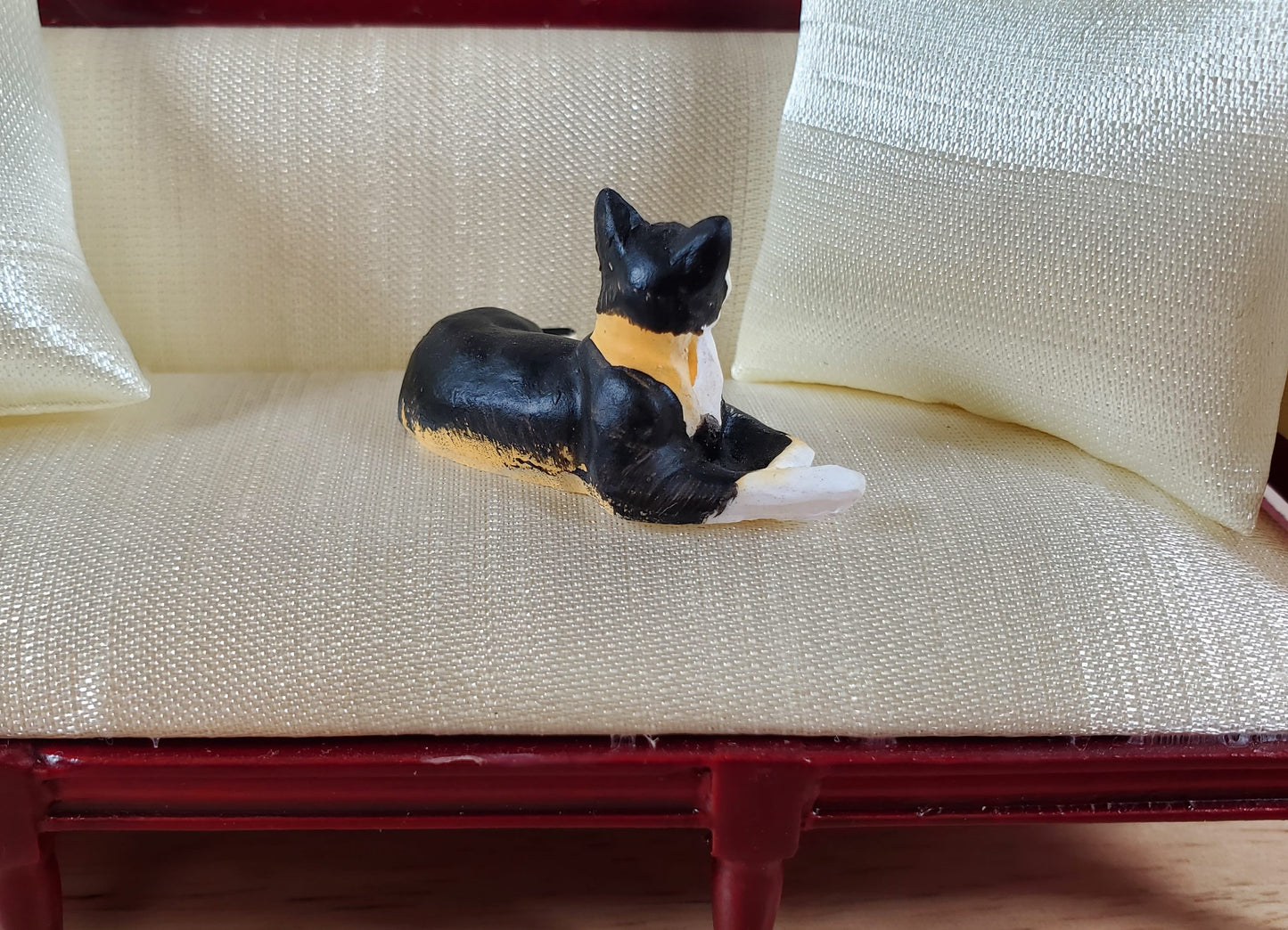 Dollhouse Kitty Cat Calico Lying Down on Side 1:12 Scale Miniature Pet