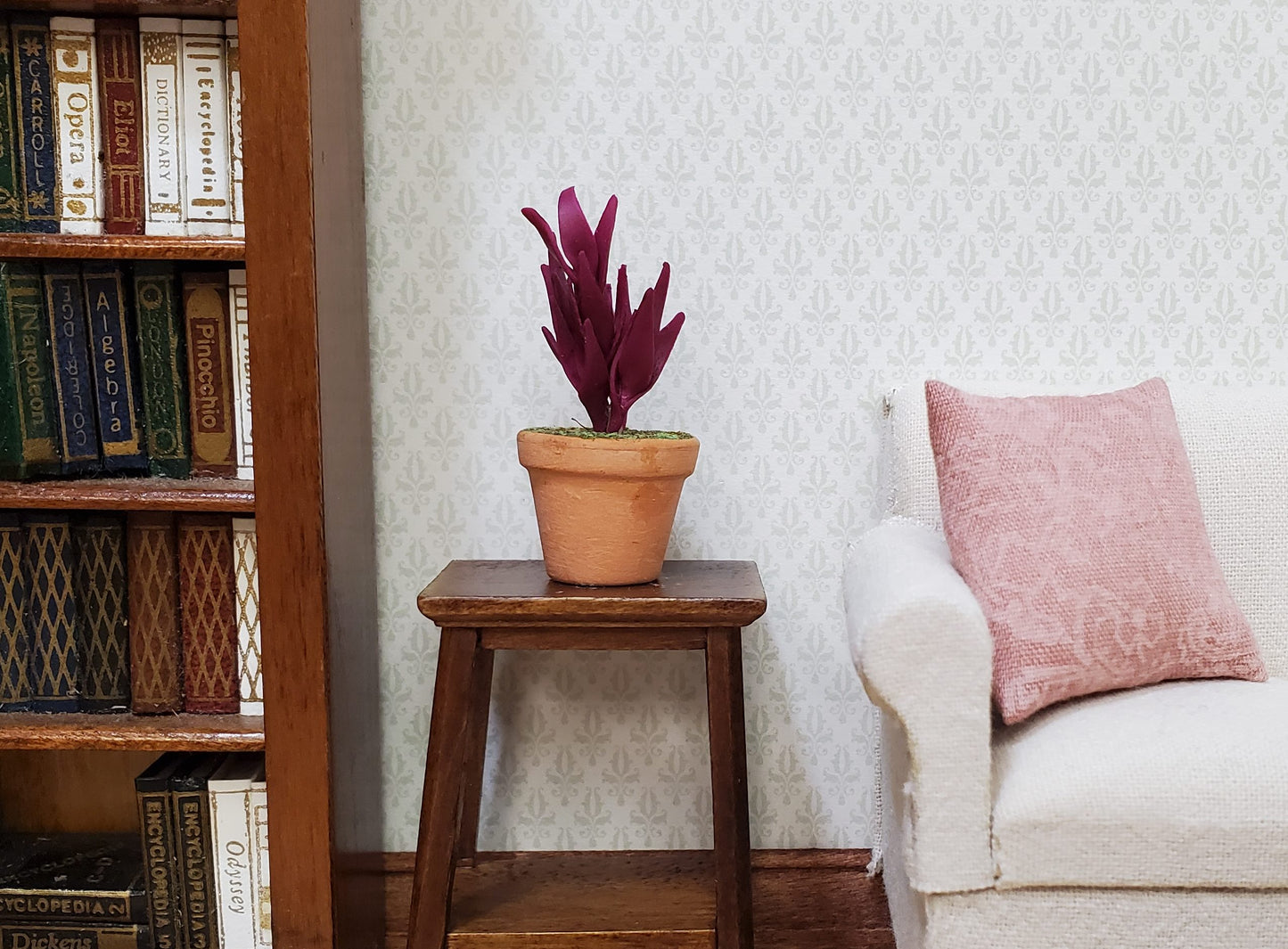 Dollhouse Twisted Sister Purple Plant in a Terra Cotta Pot 1:12 Scale Miniature