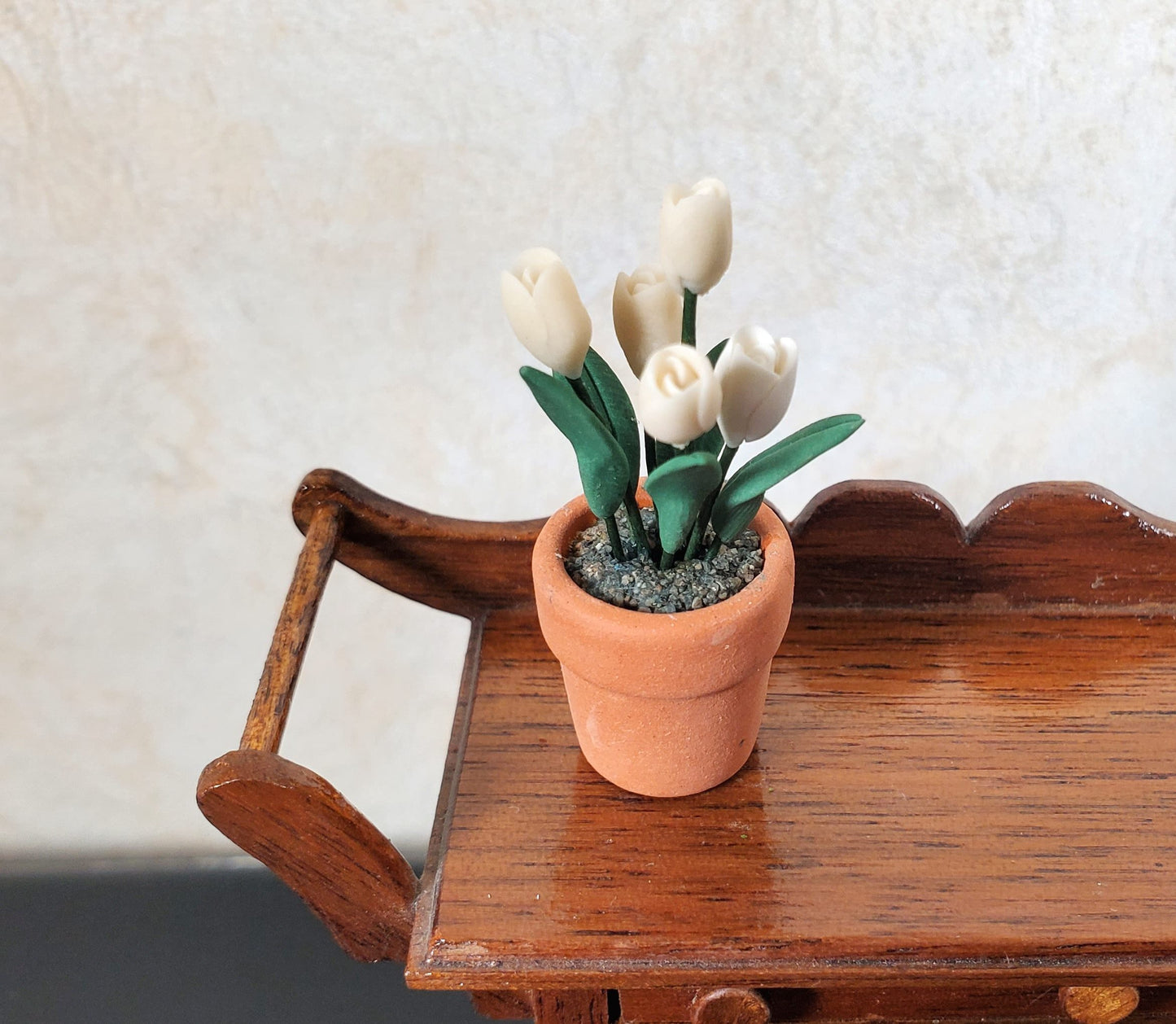 Dollhouse White Tulips in a Terra Cotta Planter Pot 1:12 Scale Miniature Plant