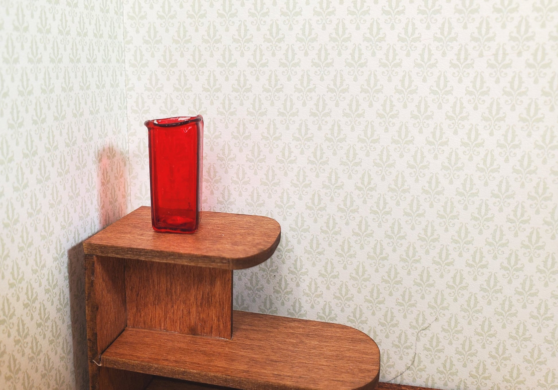 Dollhouse Vase Red Square Real Glass for Flowers 1:12 Scale Miniature
