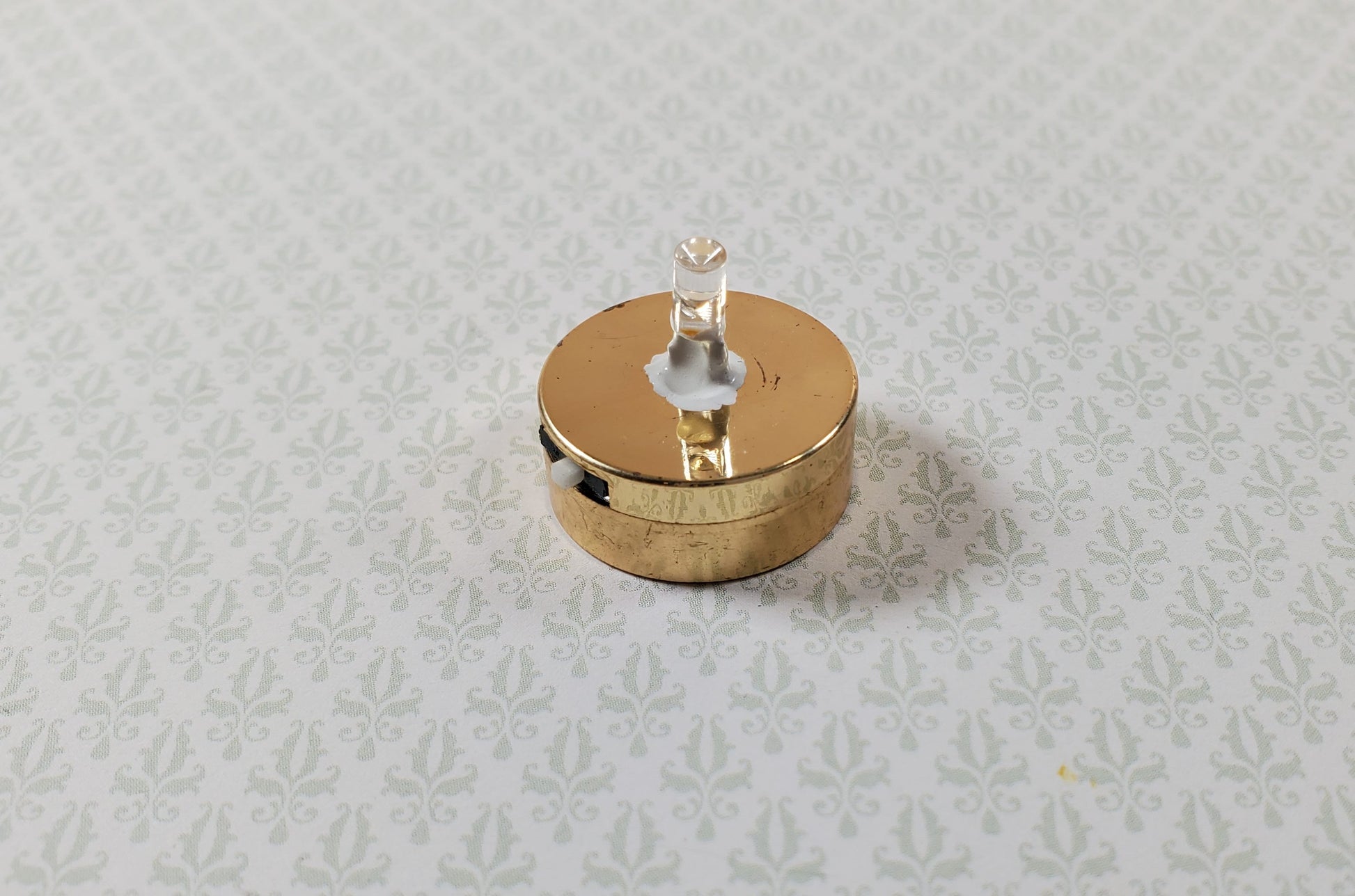 Miniature Anywhere Battery Light on Gold Metal Base Bright White On/Off Switch