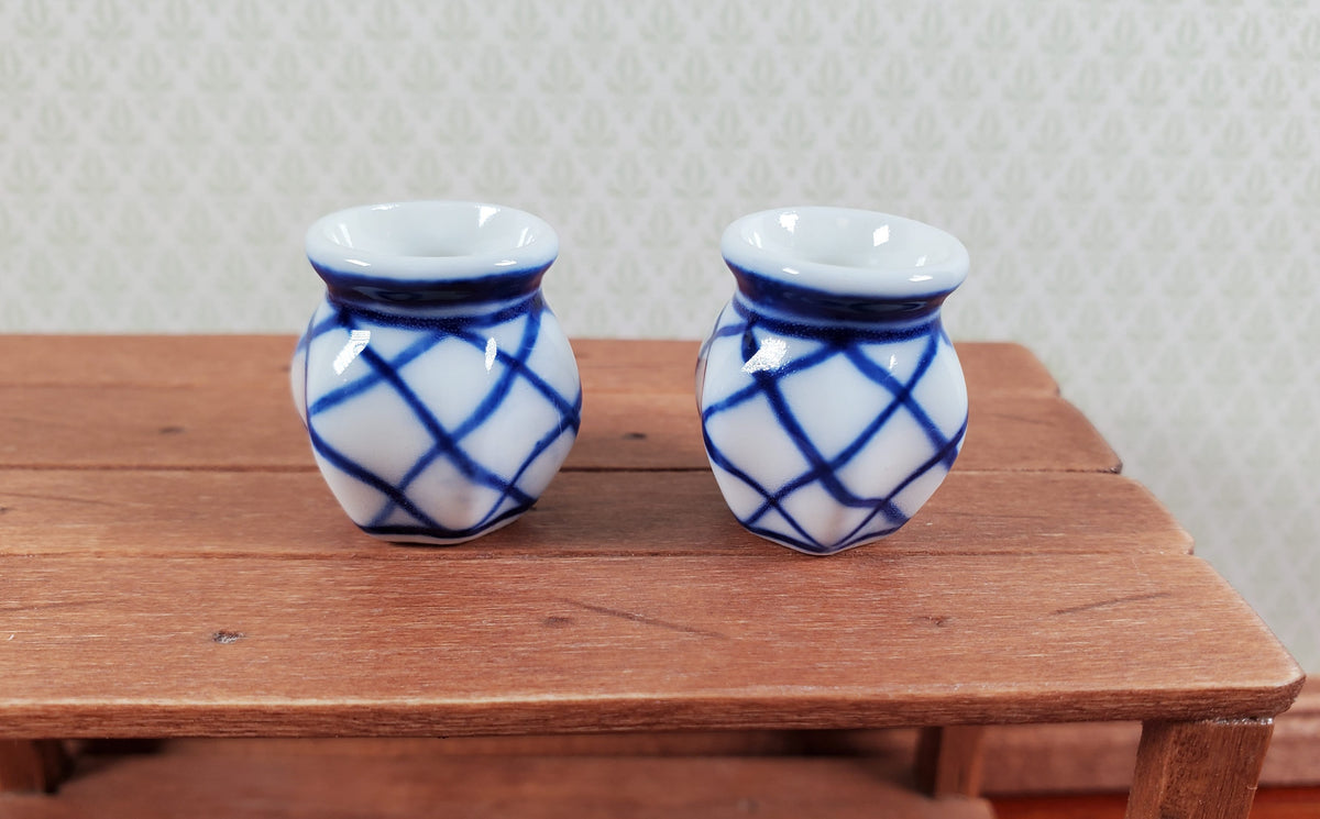 Dollhouse Ceramic Planter Blue & White Set of 2 Cross Hatch 1:12 Scale Miniature