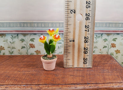 Dollhouse Yellow Daffodils in a Terra Cotta Planter 1:12 Scale Miniature Flowers