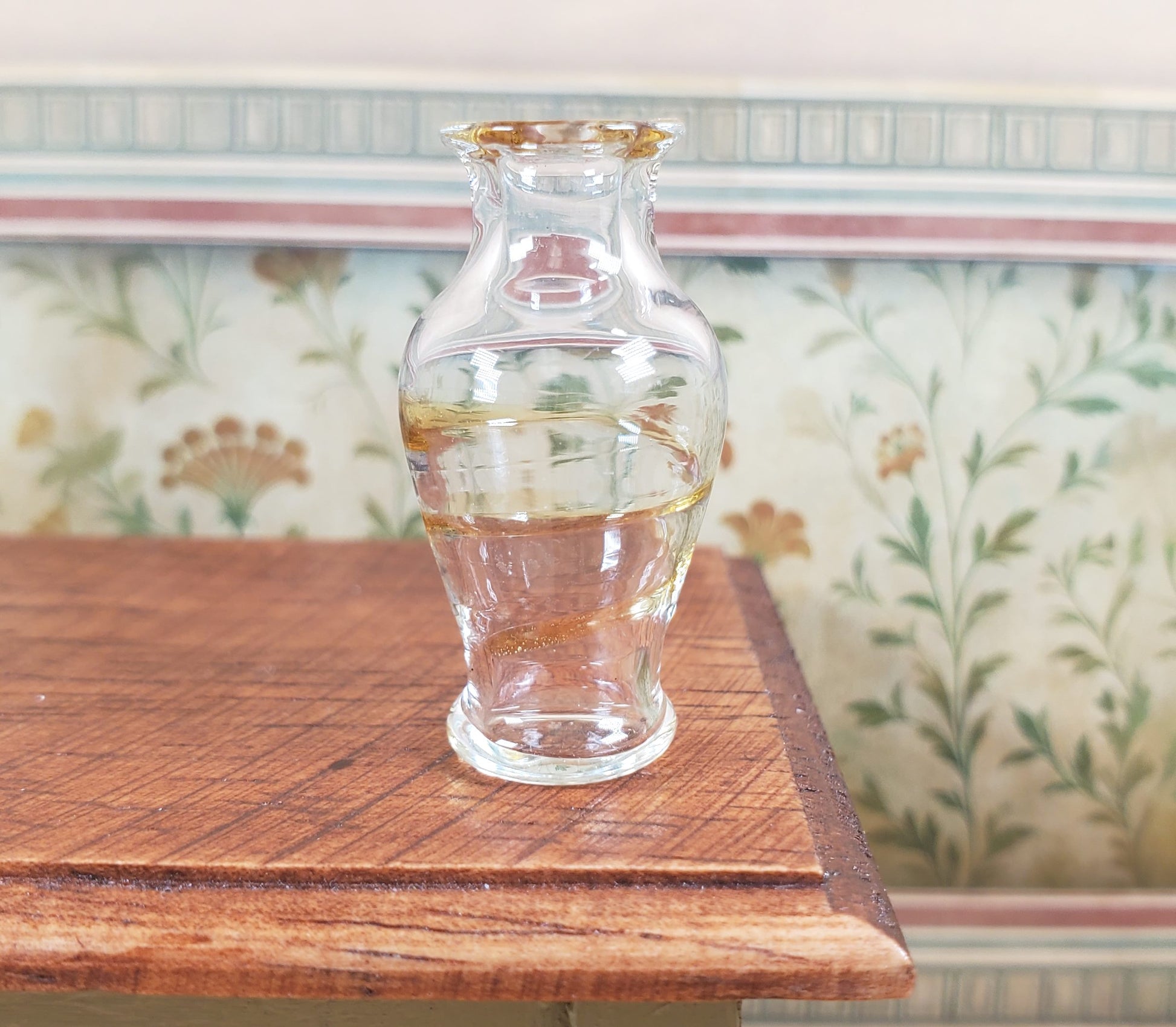 Dollhouse Classic Pedestal Vase Yellow Swirl 1:12 Scale Glass Miniature Decor