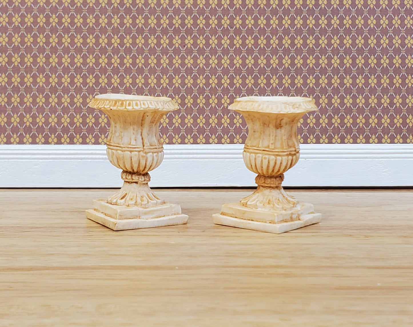 Dollhouse Urn Planter Set of 2 Cast Resin 1:12 Scale Tan A1441TN by Falcon