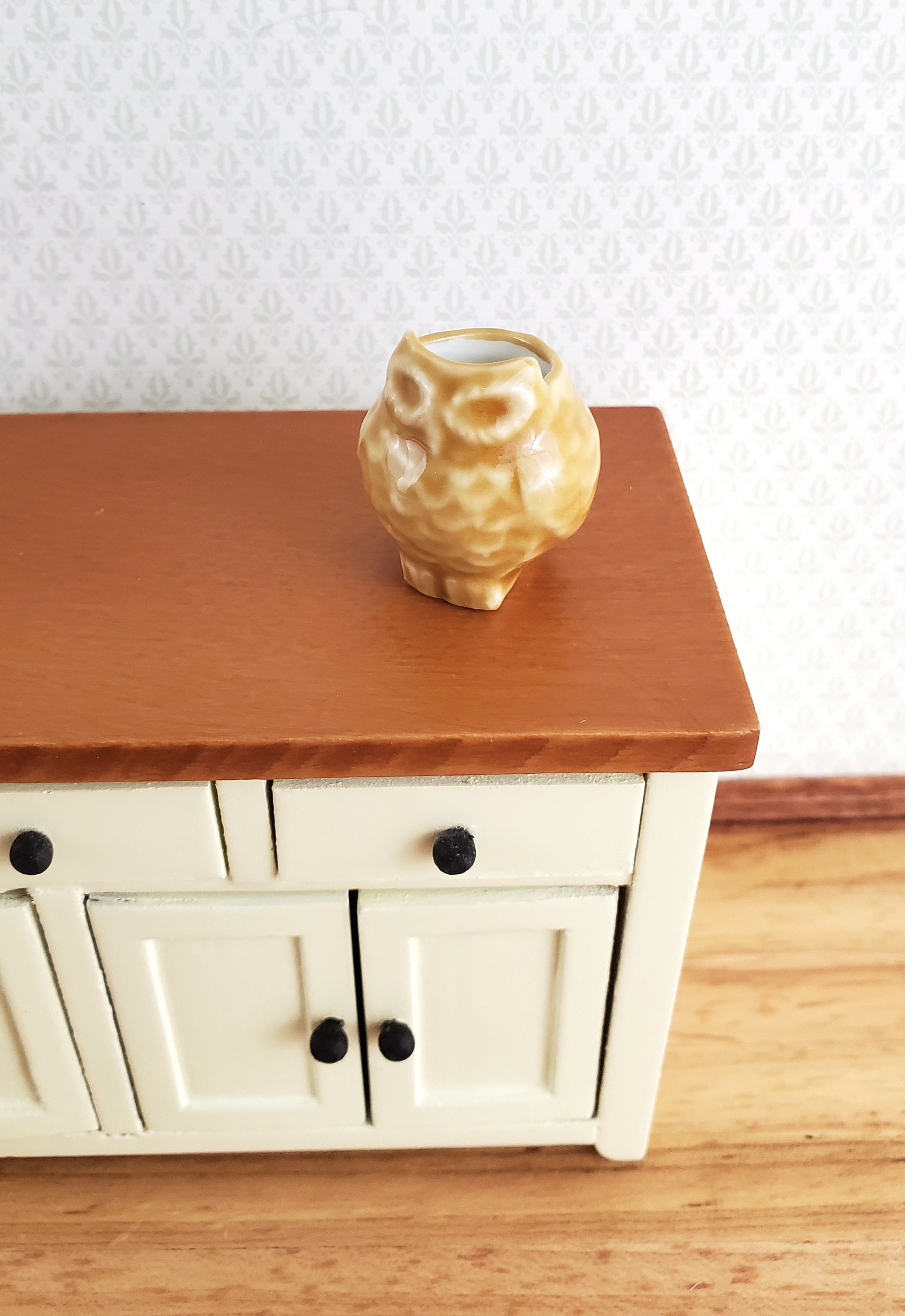 Dollhouse Miniature Owl Planter Pot Ceramic 1:12 Scale