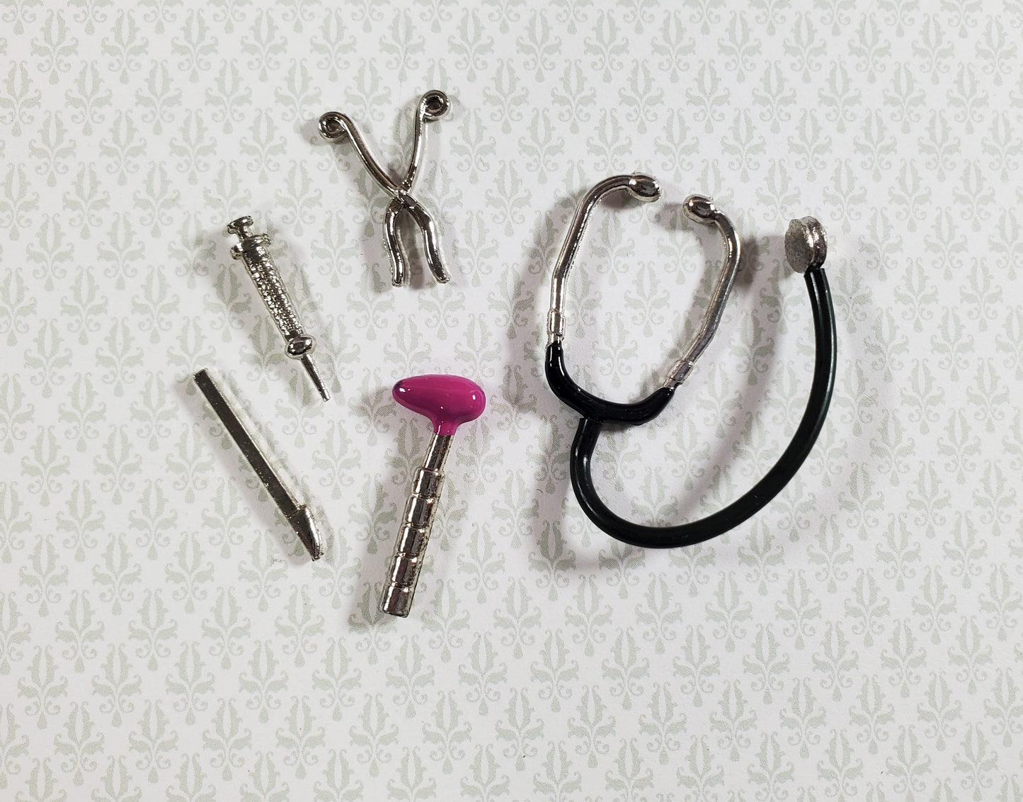 Dollhouse Tiny Medical Surgical Instruments 5 Pieces Metal Miniatures 1:12 Scale