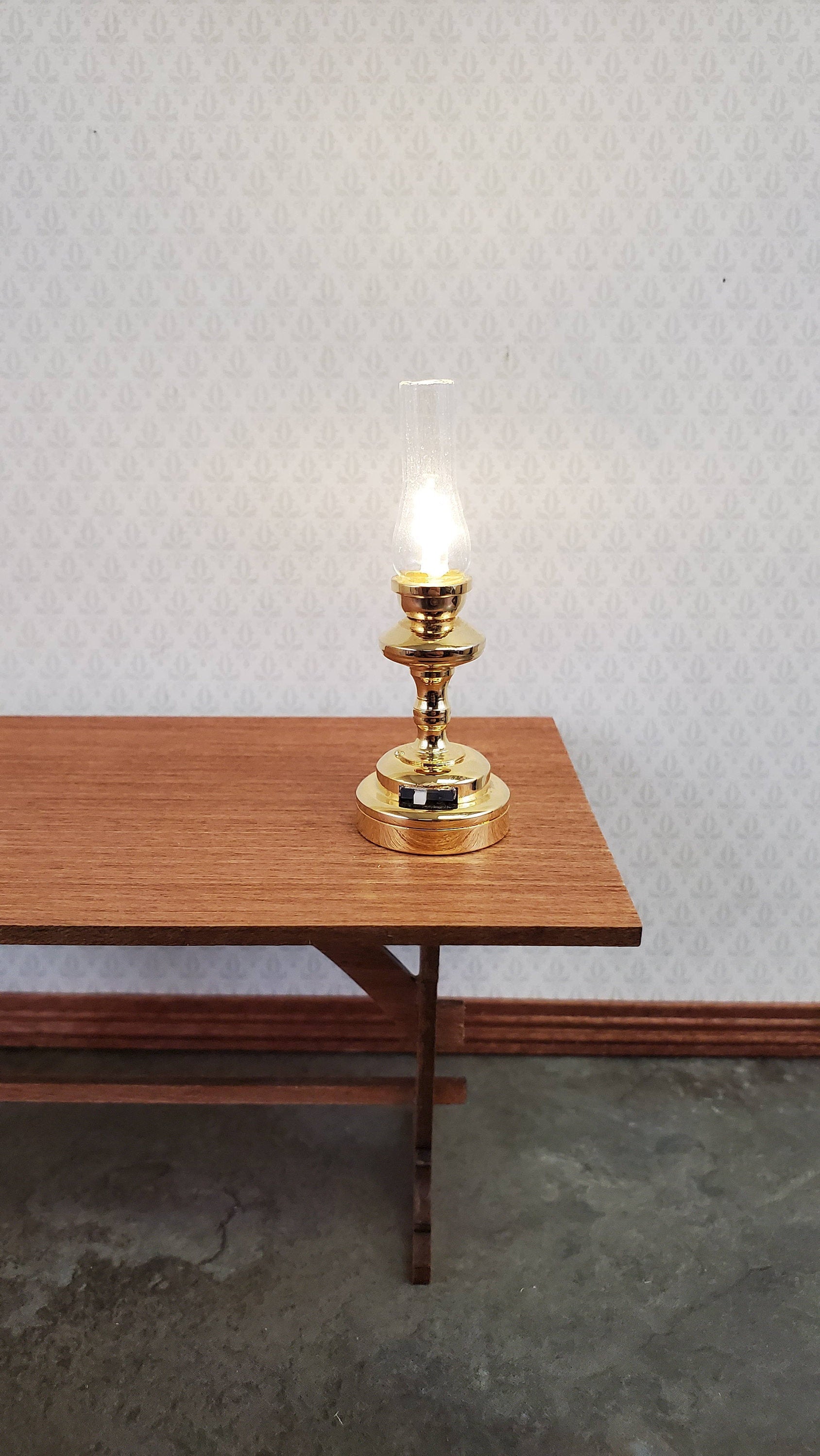 Dollhouse Battery Light Hurricane Table Lamp Gold 1:12 Scale Miniature Lantern