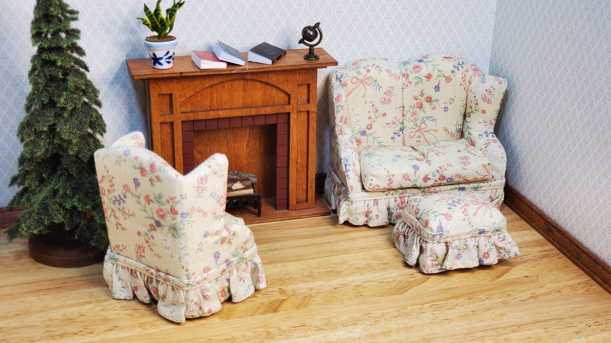 Dollhouse Small Sofa Chair Ottoman Pink Floral Ribbon 1:12 Scale Miniature Furniture