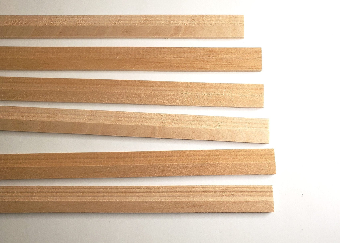 Dollhouse Baseboard Skirting Trim Molding 5/8" wide x 18" long 6 Pieces 1:12 Scale - Miniature Crush