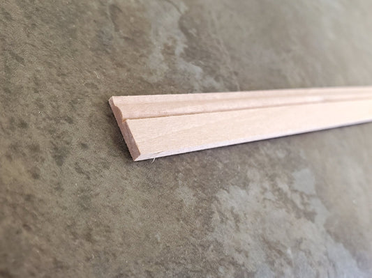 Dollhouse Baseboard Trim Molding 12mm x 45cm long 1:12 Scale Skirting - Miniature Crush