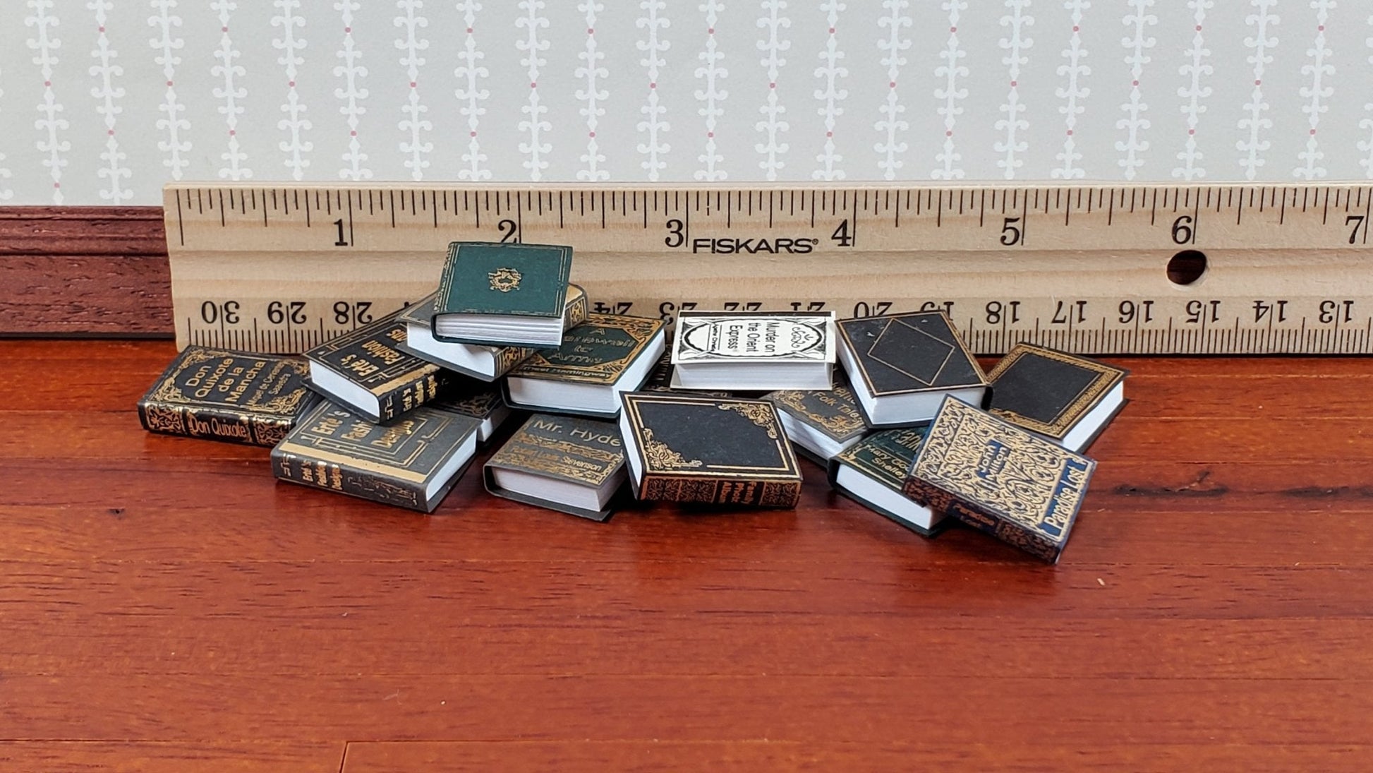 Dollhouse Books x16 Assorted Random Classics 1:12 Scale (blank inside) Handmade - Miniature Crush