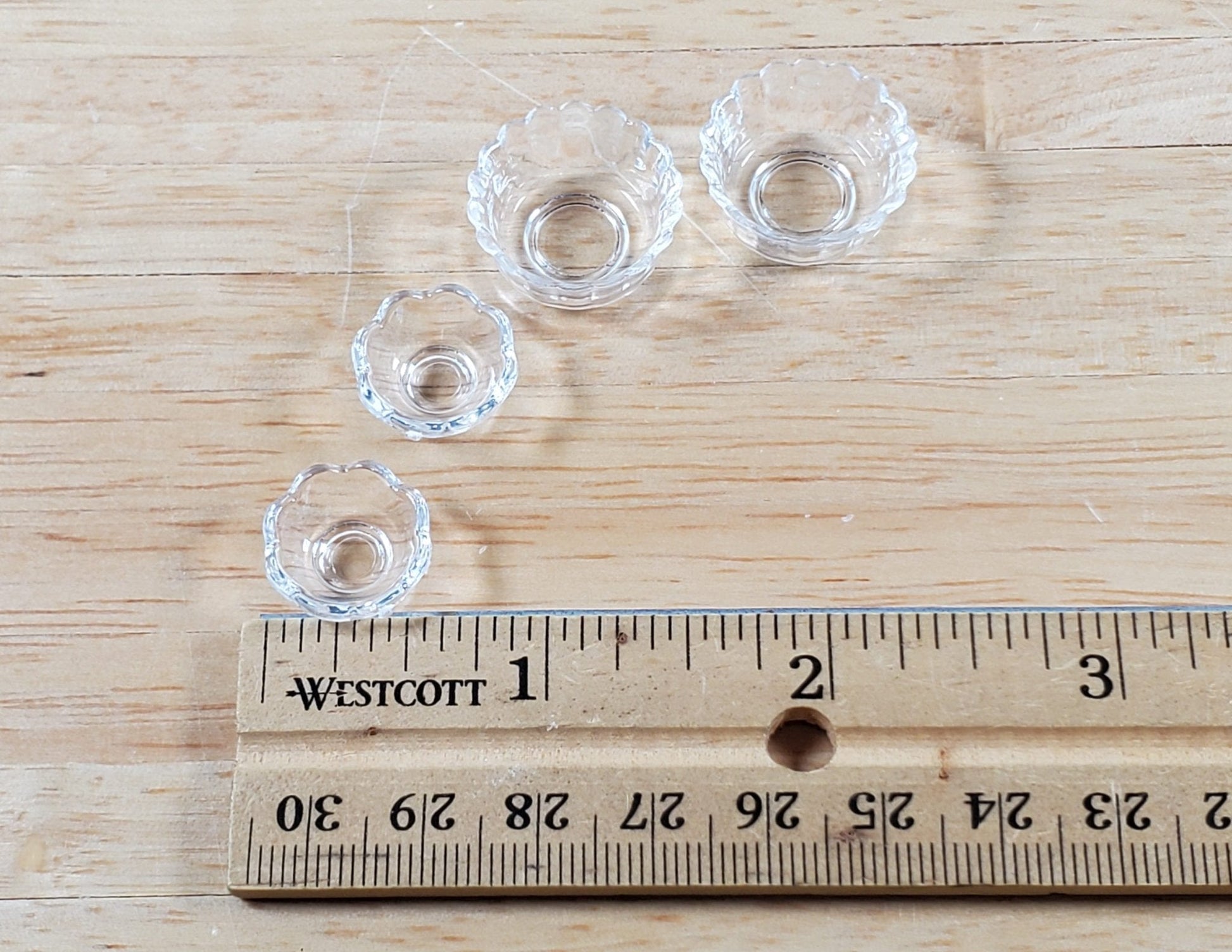 Dollhouse Bowls Serving Dishes Clear Plastic Scalloped Edge Set of 4 1:12 Scale - Miniature Crush
