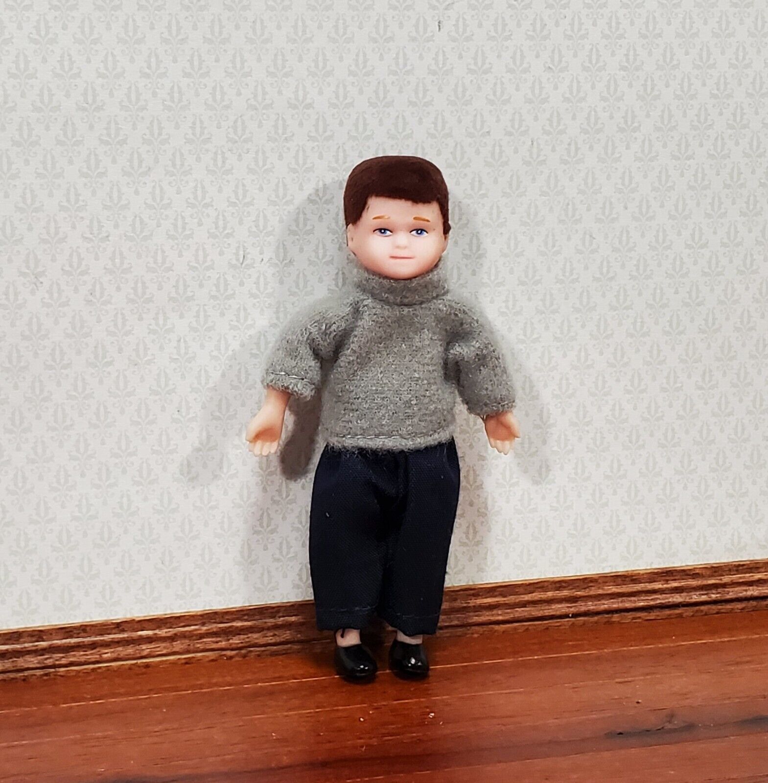 Dollhouse Boy Doll Modern Young Brother Vinyl 1:12 Scale Removable Clothes - Miniature Crush