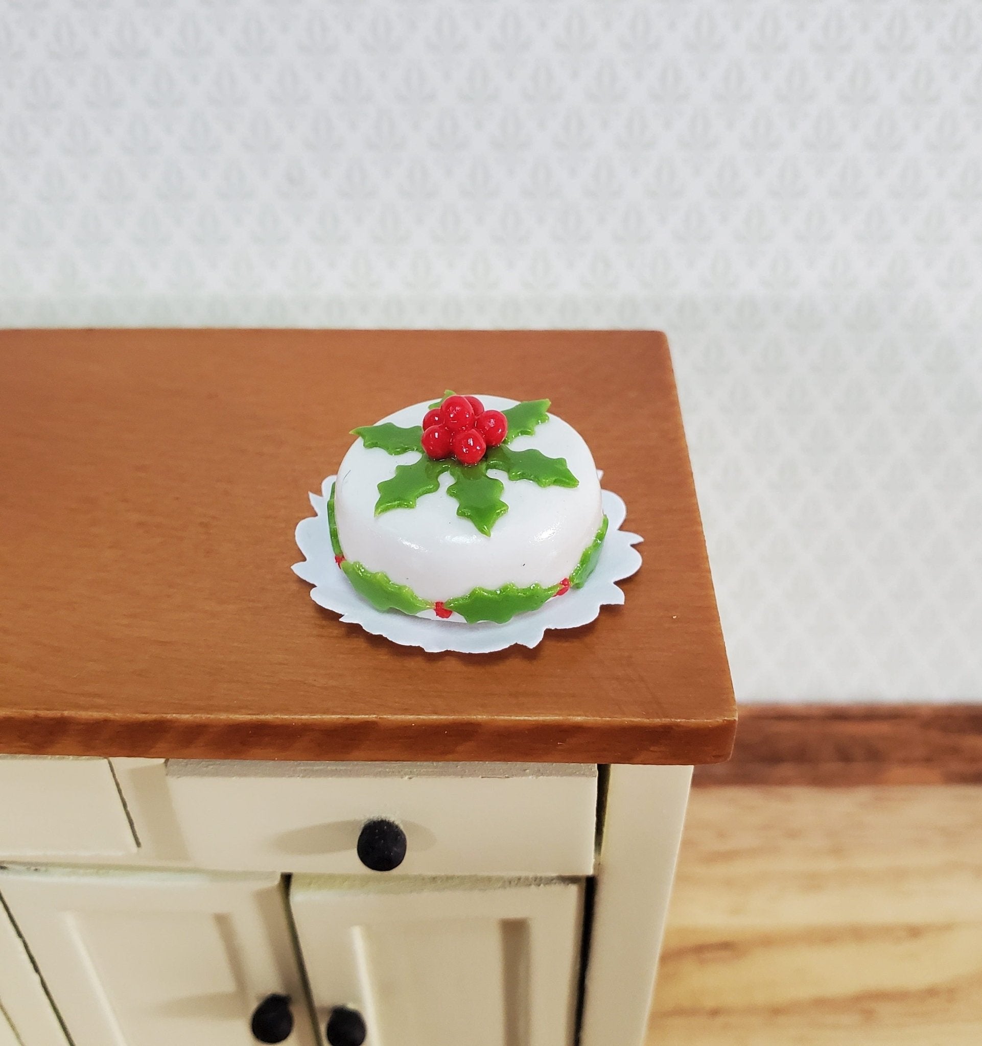 Dollhouse Cake Christmas Holly Round 1:12 Scale Miniature Food Dessert - Miniature Crush