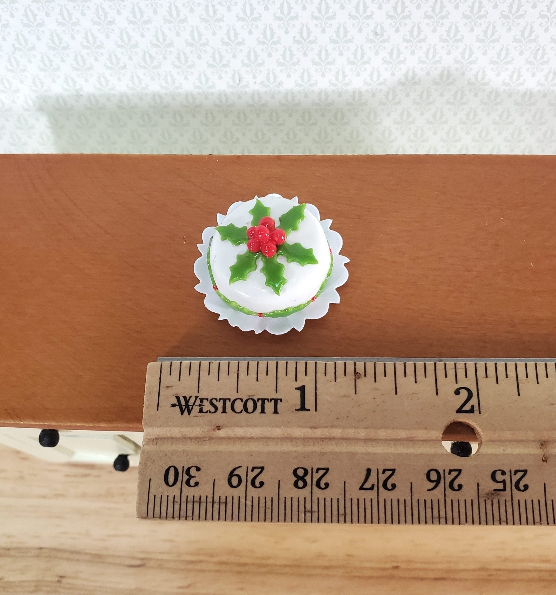 Dollhouse Cake Christmas Holly Round 1:12 Scale Miniature Food Dessert - Miniature Crush