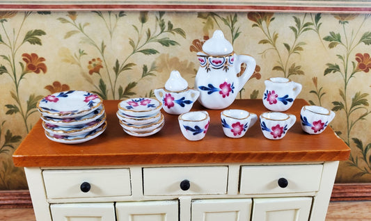 Dollhouse Coffee Set Dinner Plates Pink Daisy Ceramic 1:12 Scale Miniature - Miniature Crush