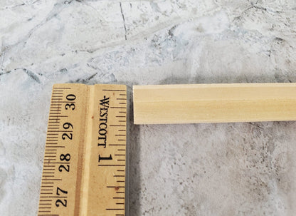 Dollhouse Corner Trim Molding 3/8" x 3/8" x 18" long Miniatures Houseworks 7045 - Miniature Crush