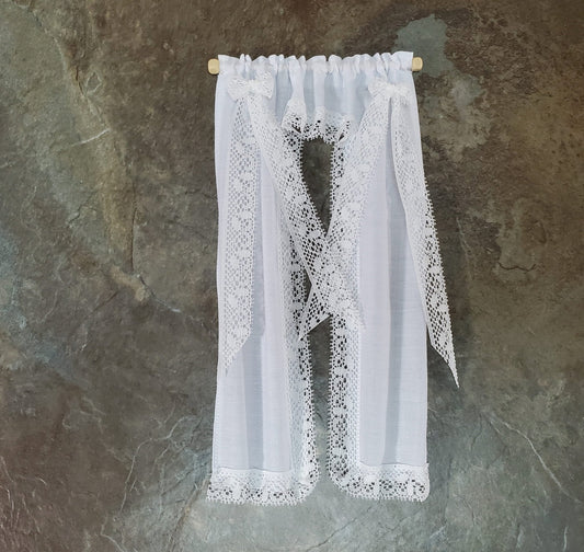 Dollhouse Curtains White Lacy with Curtain Rod 1:12 Scale Miniatures Handmade - Miniature Crush