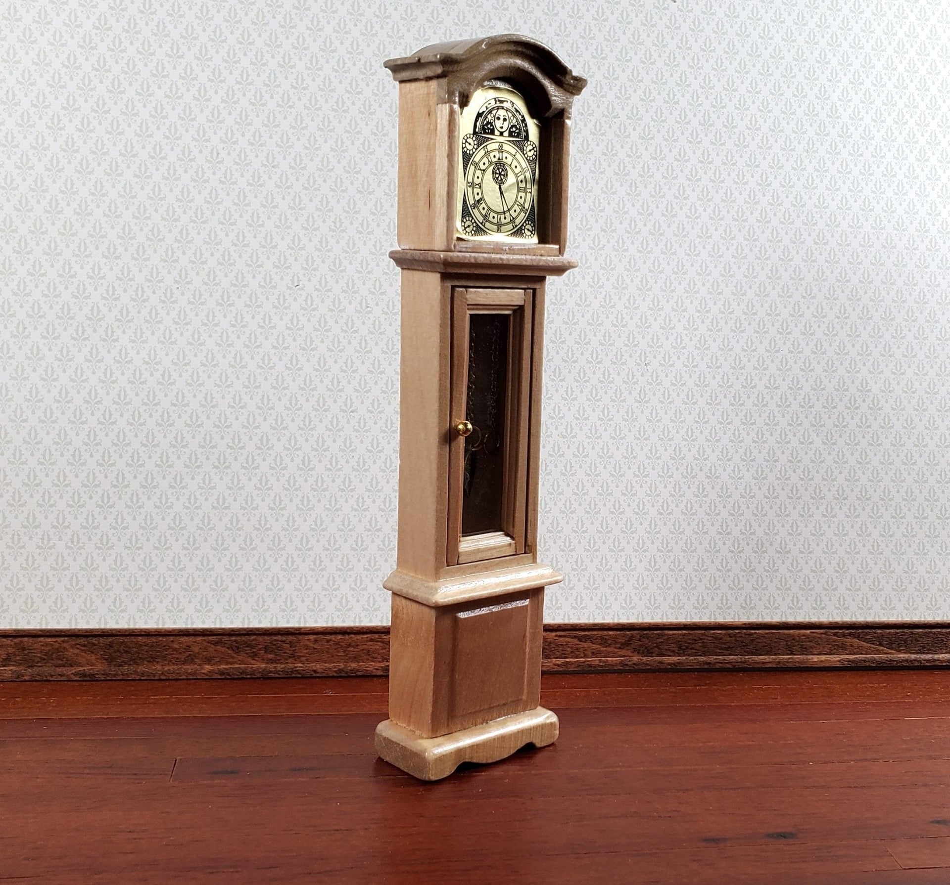 Dollhouse Grandfather Clock Opens Light Oak 1:12 Scale Miniature Furniture  - Miniature Crush – Miniatures.com, image size:1920x1790