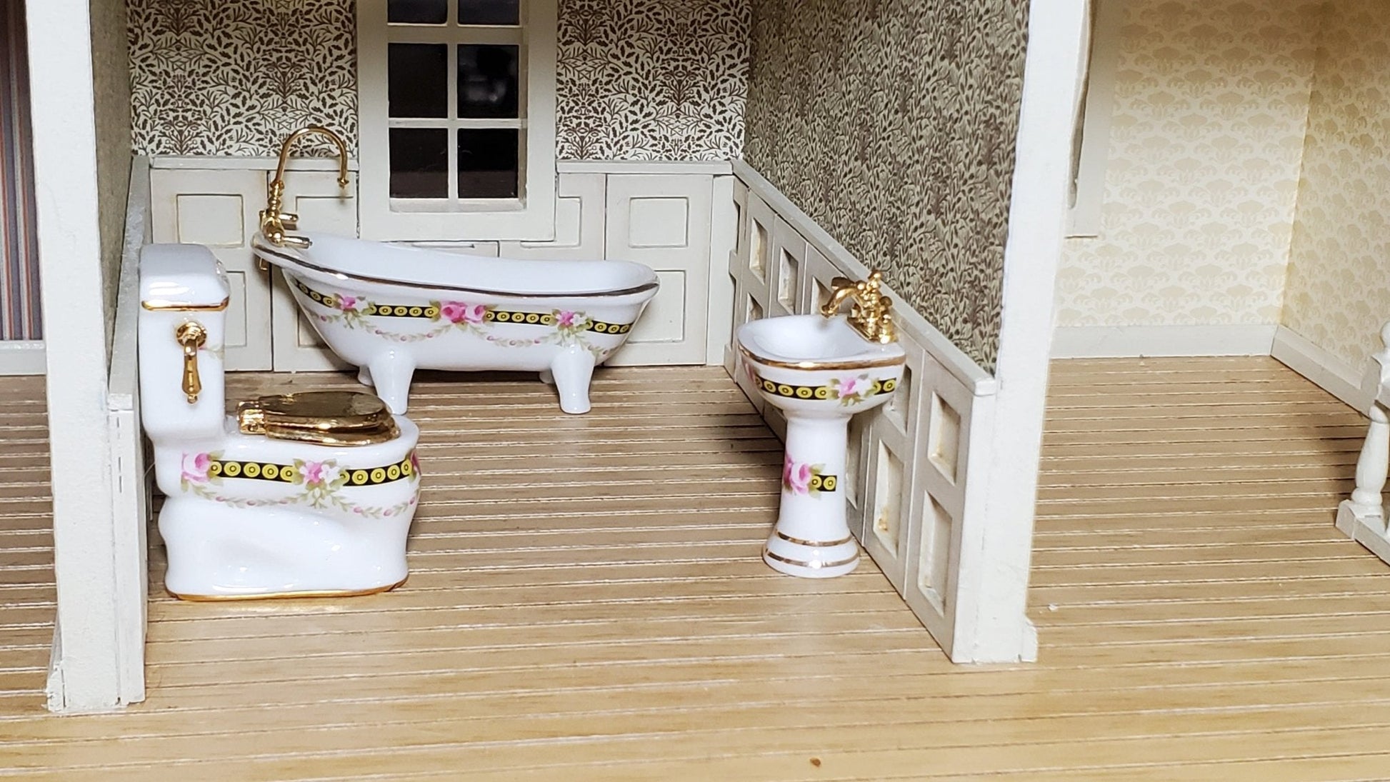 Dollhouse HALF SCALE Bathroom Set Reutter Porcelain Victorian Rose