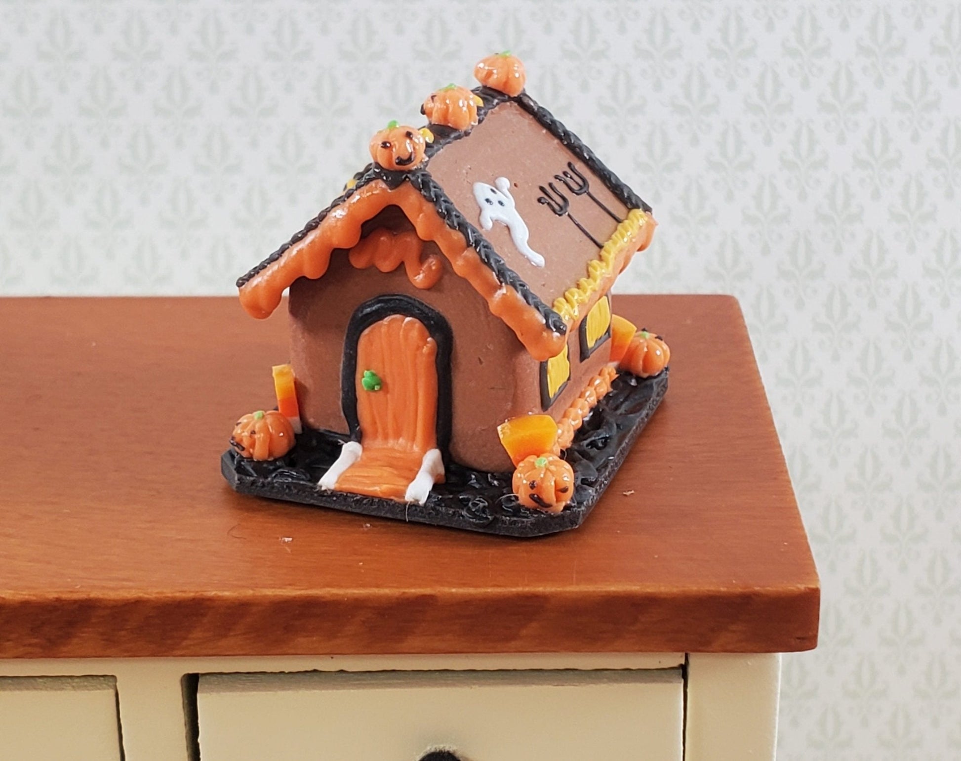 Dollhouse Halloween Gingerbread House 1:12 Scale Miniature Ghosts Pumpkins - Miniature Crush
