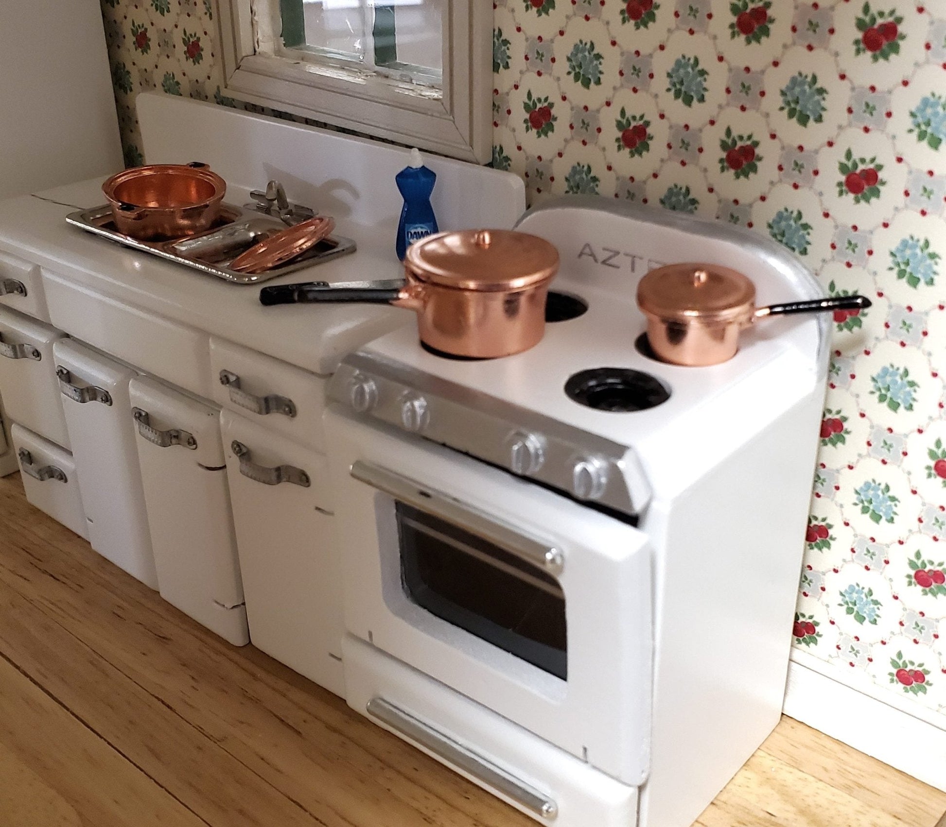 Dollhouse Metal Copper Pots & Pans Removable Lids 1:12 Scale Miniatures - Miniature Crush