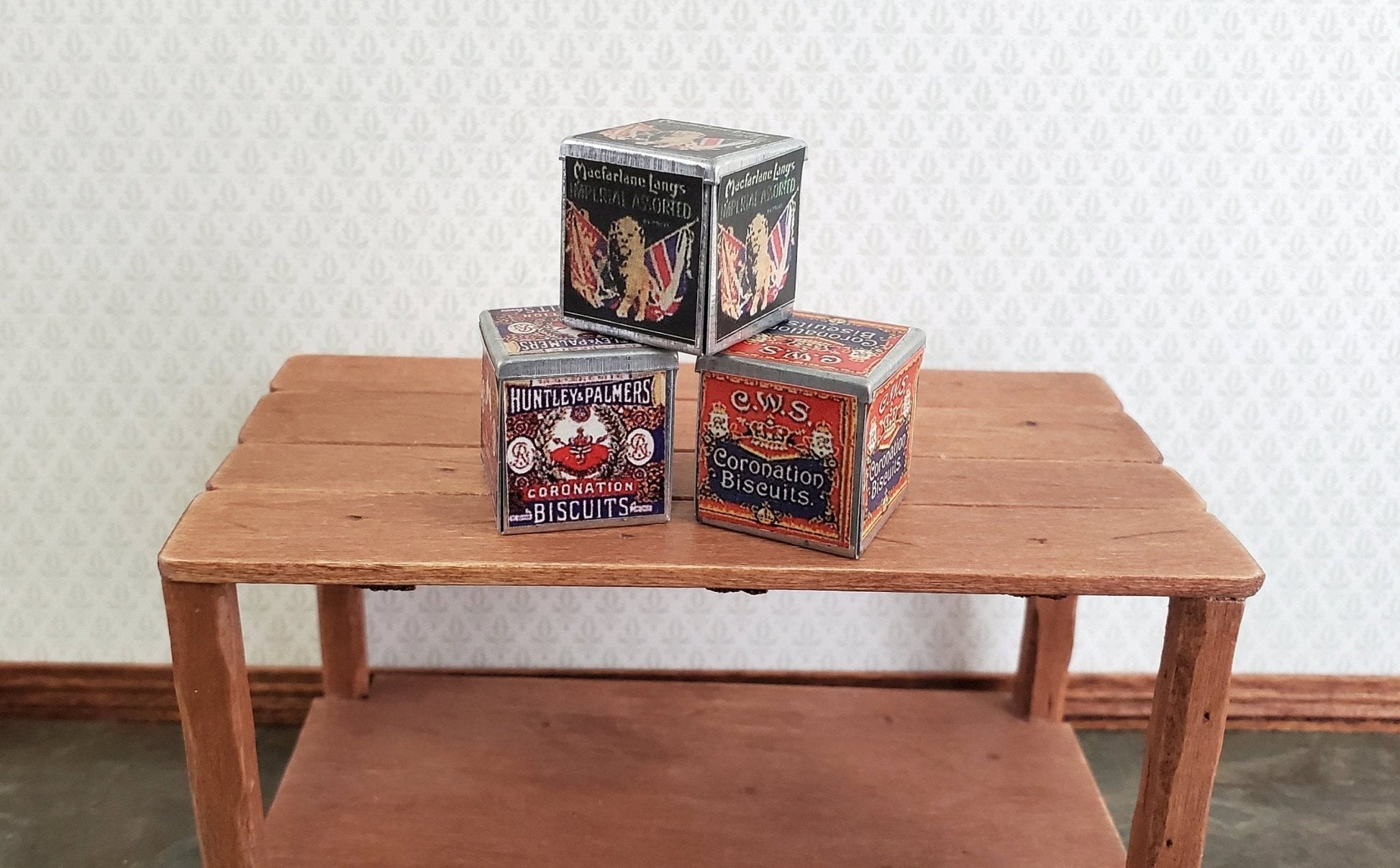 Dollhouse Miniature Biscuit Cookie Tins Old Fashion Grocery Store 1:12 Scale Food - Miniature Crush