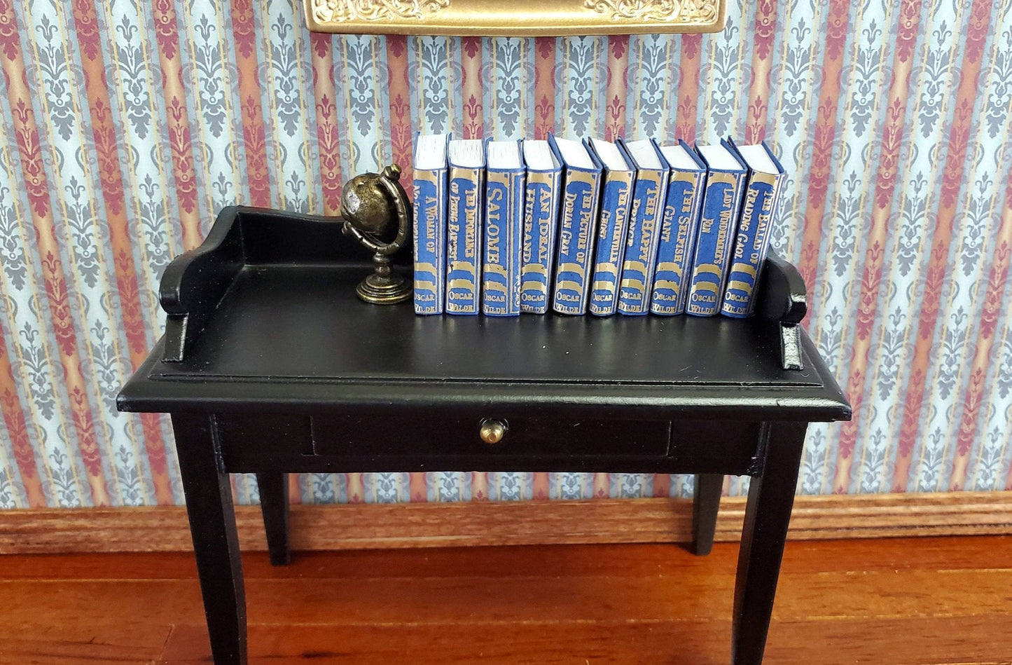 Dollhouse Miniature Book Set x10 Oscar Wilde 1:12 Scale (blank inside) - Miniature Crush