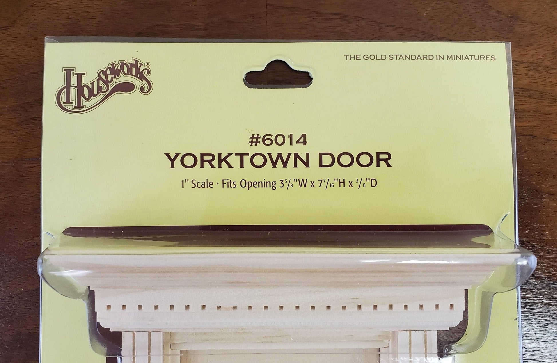 Dollhouse Miniature Door Yorktown 1:12 Scale Interior Exterior Houseworks 6014 - Miniature Crush