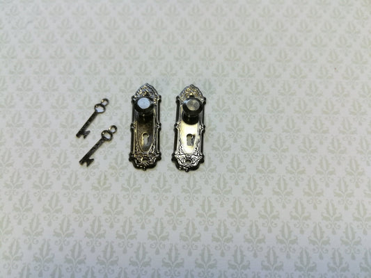 Dollhouse Miniature Doorknobs and Plates Set with Keyhole 1:12 Scale Pewter - Miniature Crush