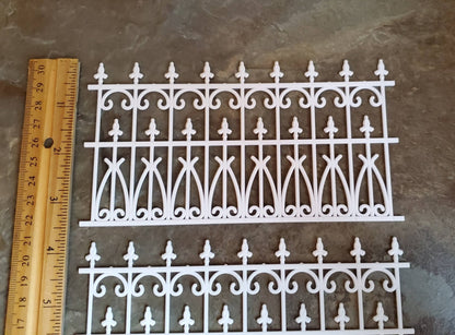 Dollhouse Miniature Fence Railing x2 White Victorian or Georgian Garden 1:12 Scale - Miniature Crush