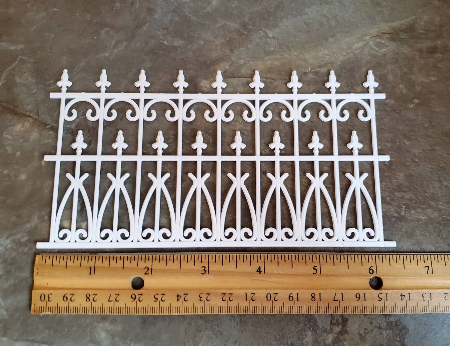 Dollhouse Miniature Fence Railing x2 White Victorian or Georgian Garden 1:12 Scale - Miniature Crush