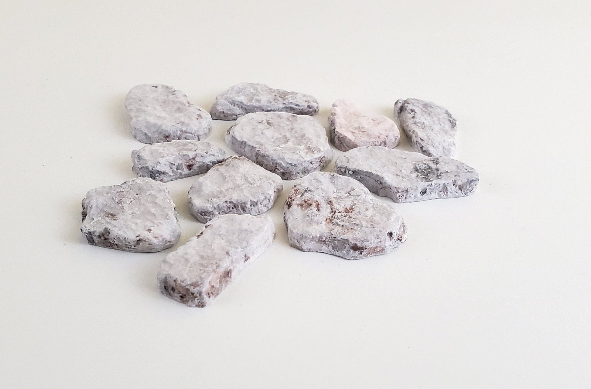 Dollhouse Miniature Fieldstone Cobblestone Gray Blend by Andi Mini Brick & Stone 1:12 Scale 72 sq in AM0728 - Miniature Crush