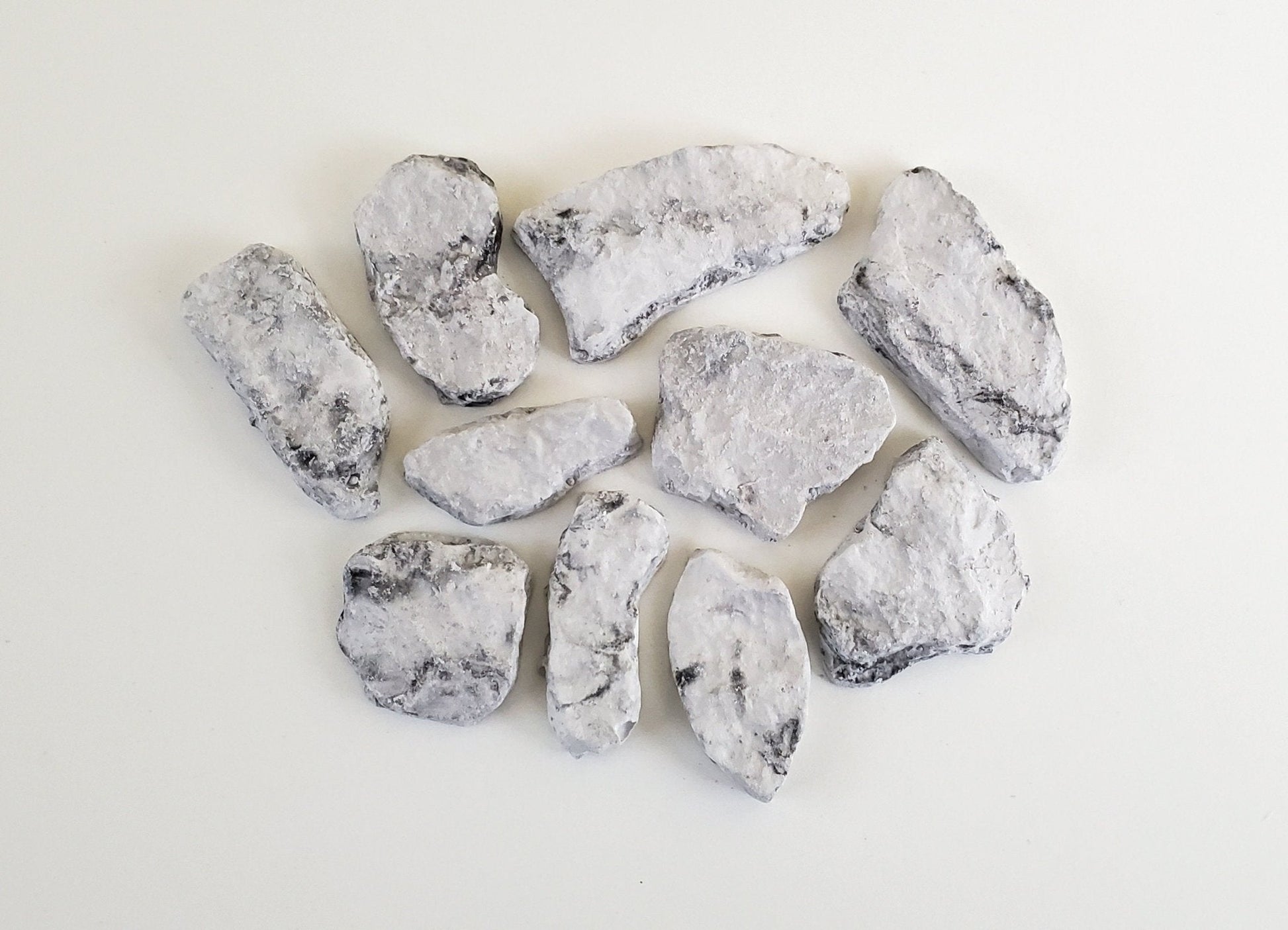 Dollhouse Miniature Fieldstone Cobblestone Gray by Andi Mini Brick & Stone 1:12 Scale 72 sq in AM0727 - Miniature Crush