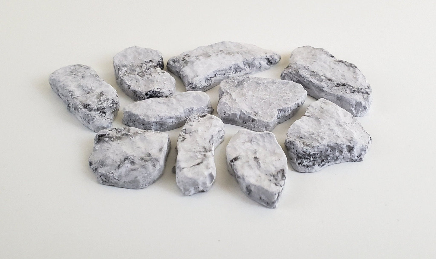 Dollhouse Miniature Fieldstone Cobblestone Gray by Andi Mini Brick & Stone 1:12 Scale 72 sq in AM0727 - Miniature Crush