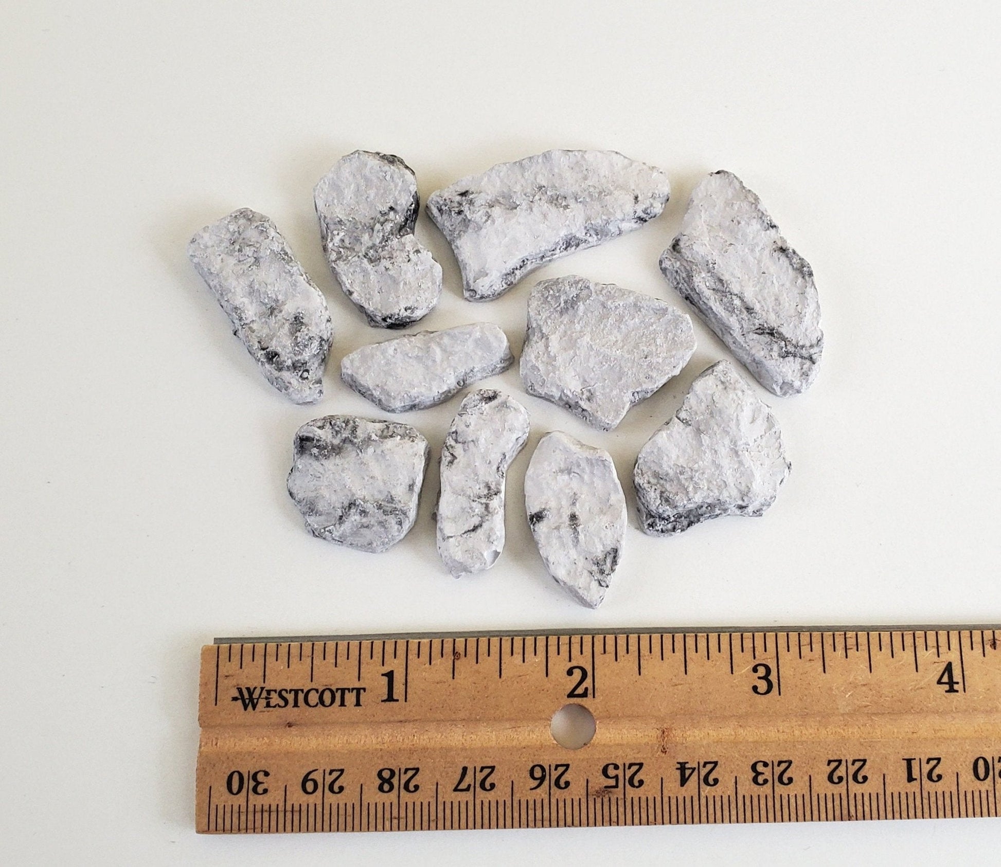 Dollhouse Miniature Fieldstone Cobblestone Gray by Andi Mini Brick & Stone 1:12 Scale 72 sq in AM0727 - Miniature Crush