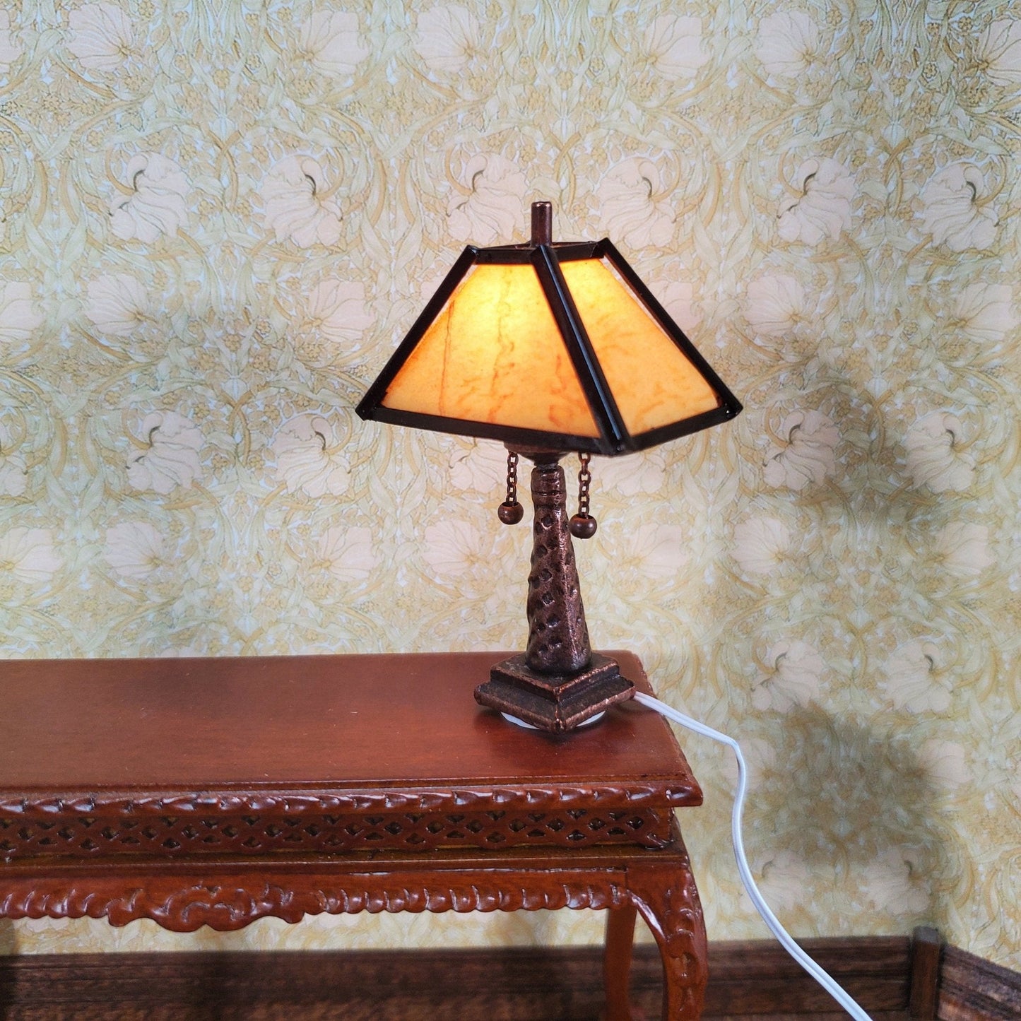 Dollhouse Miniature Lamp Arts & Crafts Craftsman Style Large 1:12 Scale 12 volt - Miniature Crush