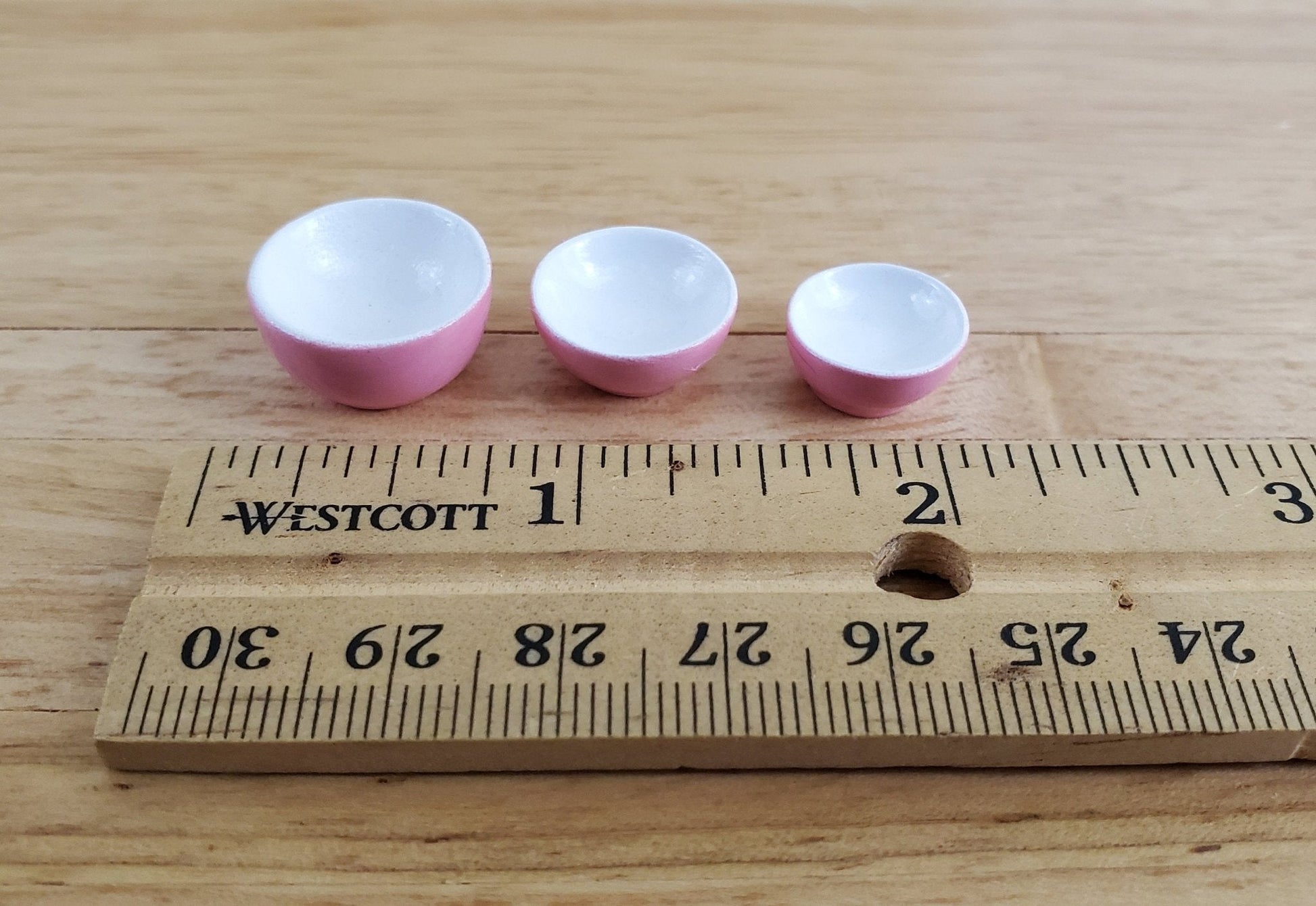 Dollhouse Miniature Mixing Bowls Set of 3 Stacking Pink and White 1:12 Scale - Miniature Crush