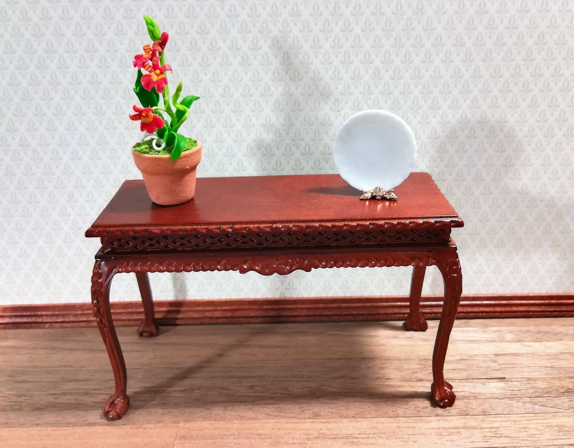 Dollhouse Miniature Plate Stand Holder Gold 1:12 Scale Painted Metal - Miniature Crush