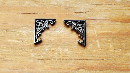 Dollhouse Miniature Shelf Brackets Grapevine Design Small Metal 1:12 Scale Set of 2 - Miniature Crush
