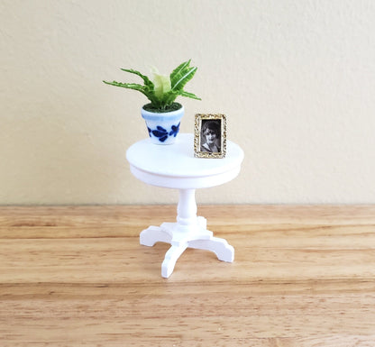 Dollhouse Miniature Table Small Round Side or End Table White 1:12 Scale Furniture - Miniature Crush