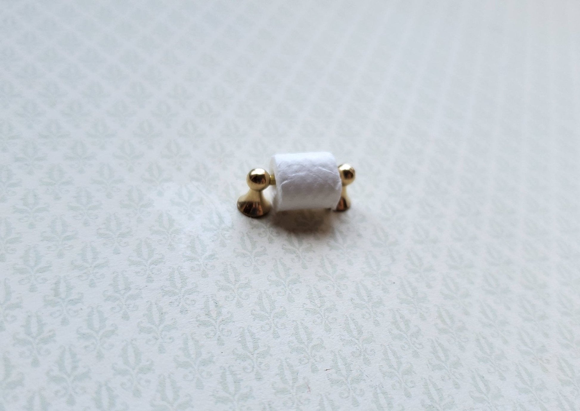 Dollhouse Miniature Toilet Paper Holder Gold w/Paper 1:12 Scale Bathroom Decor - Miniature Crush