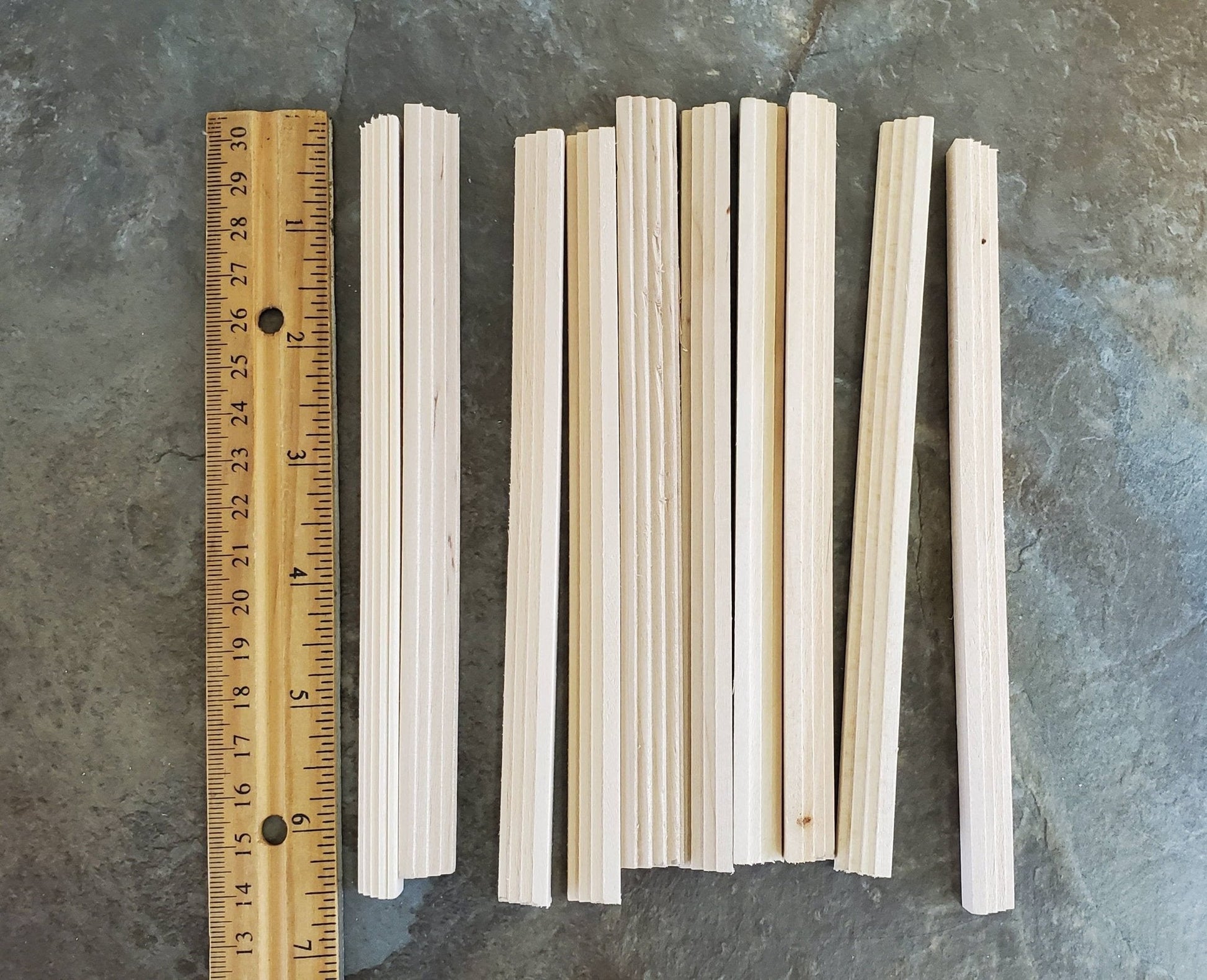 Dollhouse Miniatures 6" Cornice Crown Molding Scrap Trim x10 Pieces 1:12 Scale Building 70233 - Miniature Crush