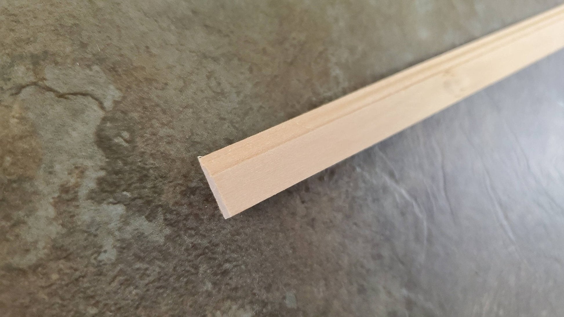 Dollhouse Miniatures Baseboard Trim Molding 12mm x 45cm long 1:12 Scale Skirting - Miniature Crush